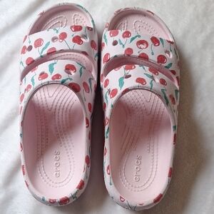 CROCS Pink Cherry-Print Slide Sandals